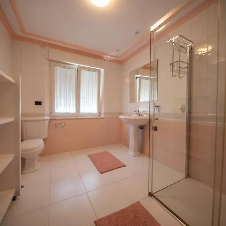 Πανσιόν Garden House Villanueva De Arosa
